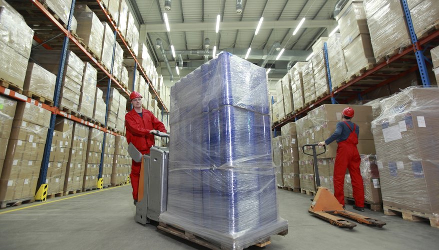 warehousing two workers working in storehouse