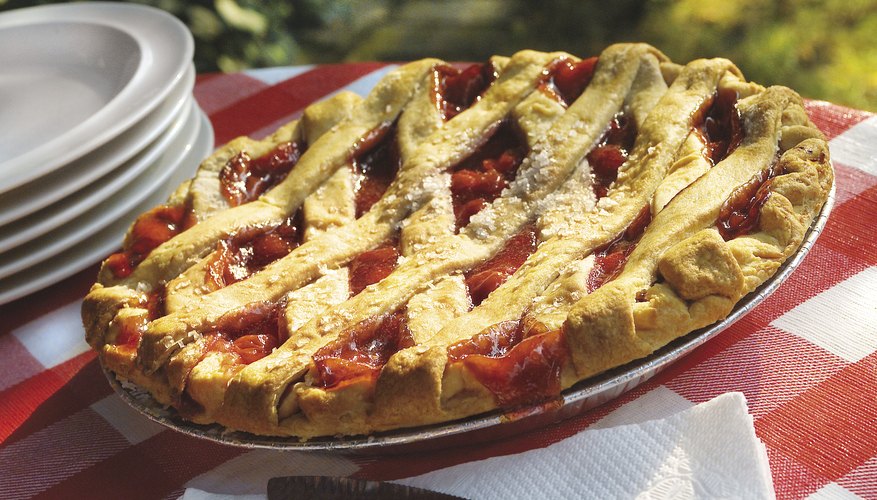 After dessert, turn the pie pan into a work of art. After dessert, turn the pie pan into a work of art.