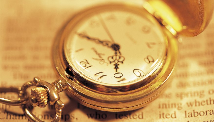 Los antiguos relojes solares griegos son la plantilla para la carátula del reloj moderno.
