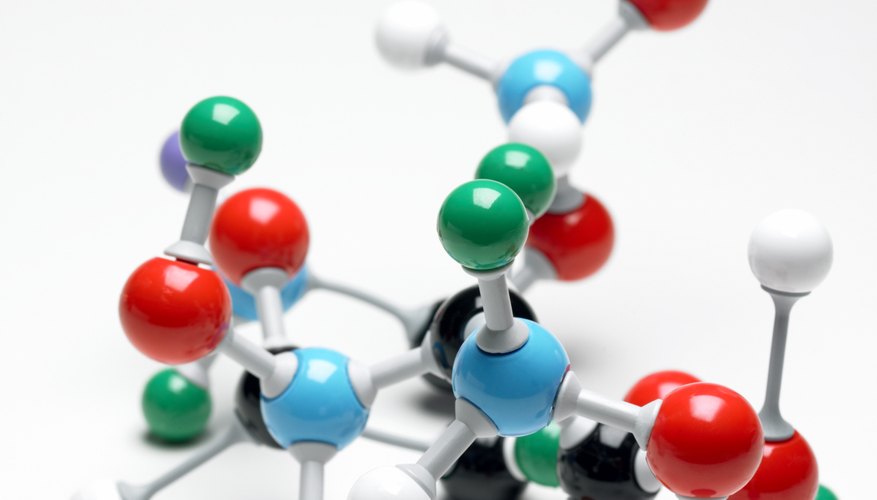 Carbon atoms can link together to form many shapes. Carbon atoms can link together to form many shapes.