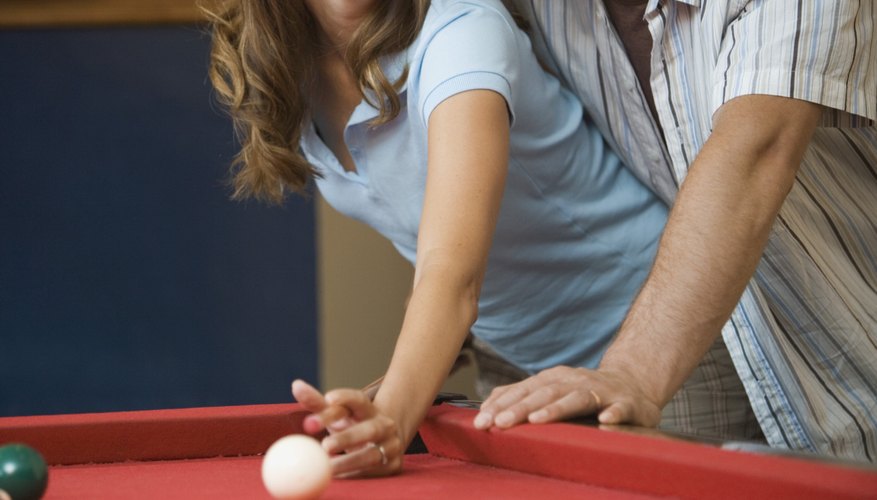 Cuáles son algunos juegos para jugar en una mesa de billar.
