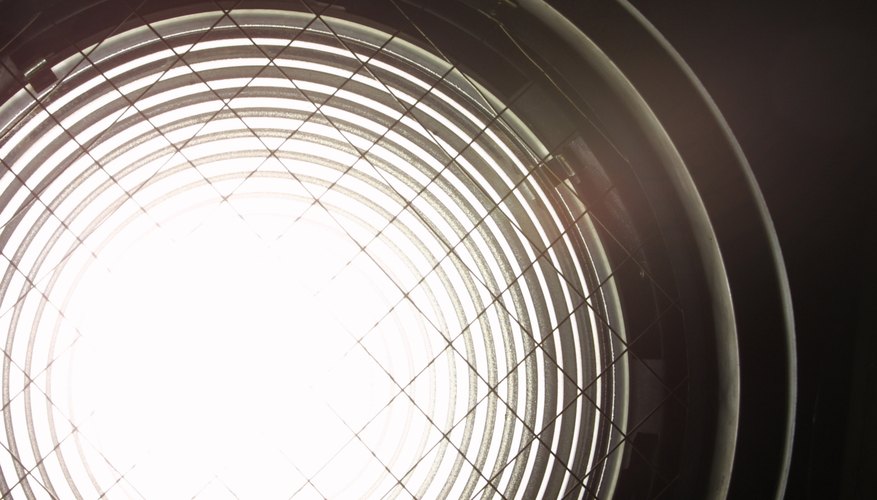 Photo Credit: Hemera Technologies/AbleStock.com/Getty Images A Fresnel lens focuses sunlight effectively with a short focal length.