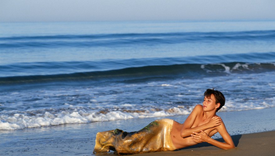 Haz una cola de sirena para una sesión fotográfica.