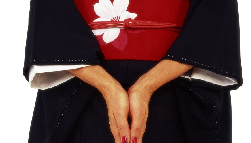 Haz tu propio kimono para tumbarte junto a la piscina, andar por casa o disfrazarte.