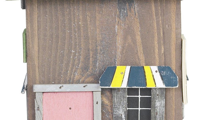 Hay muchas razones por las que un profesor podría pedir a sus estudiantes que construyan una casa para un proyecto escolar.