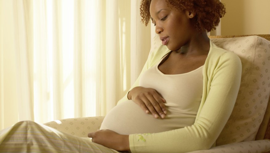 Abdominal Pain at 15 Weeks Pregnant Abdominal Pain at 15 Weeks Pregnant