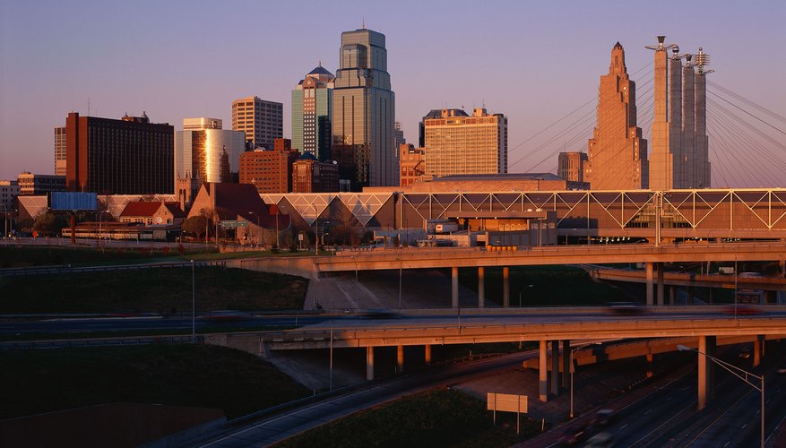 El centro de la ciudad de Kansas está en Missouri.