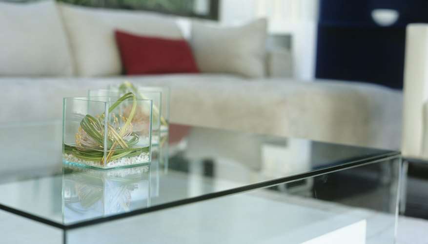 Glass surfaces reflect light and create a feeling of space. Glass surfaces reflect light and create a feeling of space.