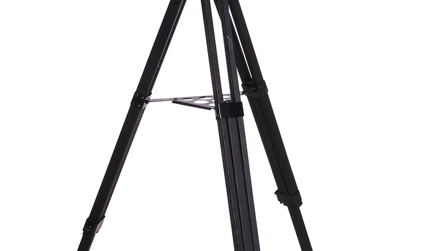 Photo Credit: Comstock/Stockbyte/Getty Images The larger a telescope, the better its resolving power.