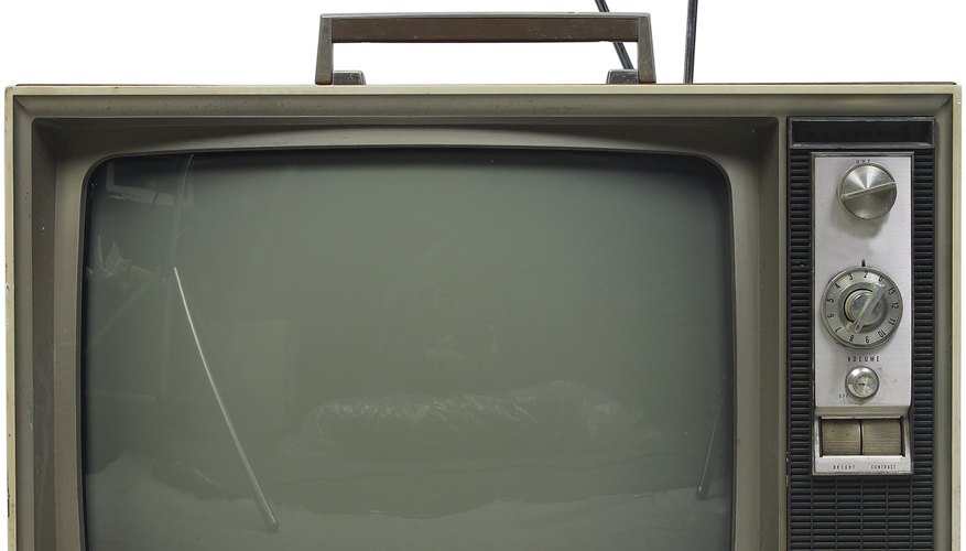 Si bien la presentación de las ideas de programas de televisión puede ser un proceso complejo, al adoptar las medidas adecuadas puedes hacer que tu idea de televisión sea vista por los que toman las decisiones dentro de la industria del entretenimiento.