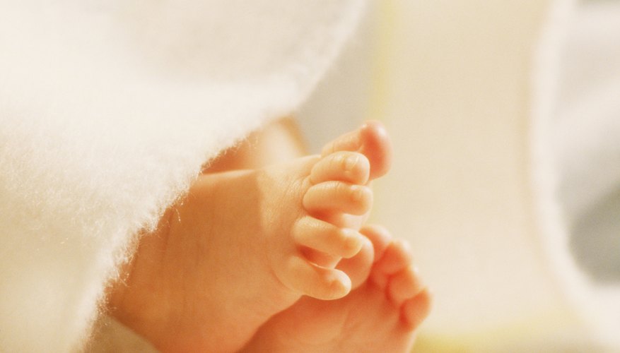 Berenguer dolls have realistic hands and feet. Berenguer dolls have realistic hands and feet.