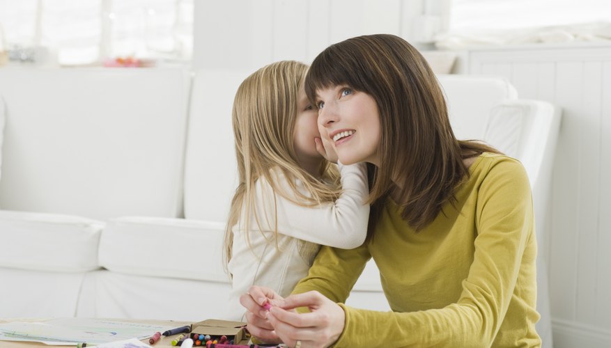 Los juegos de susurros enseñan a los niños a controlar su cuerpo y su voz.
