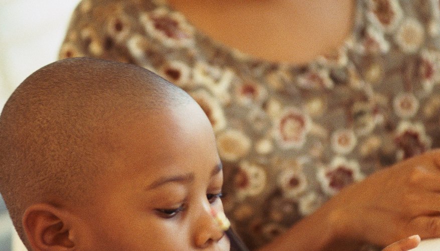 Los padres pueden preferir de que niños más grandes practiquen lectura y escritura u otras habilidades.