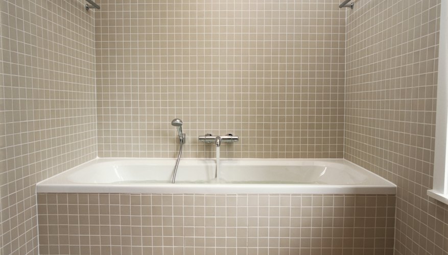 Lower bathtub. Lower bathtub.