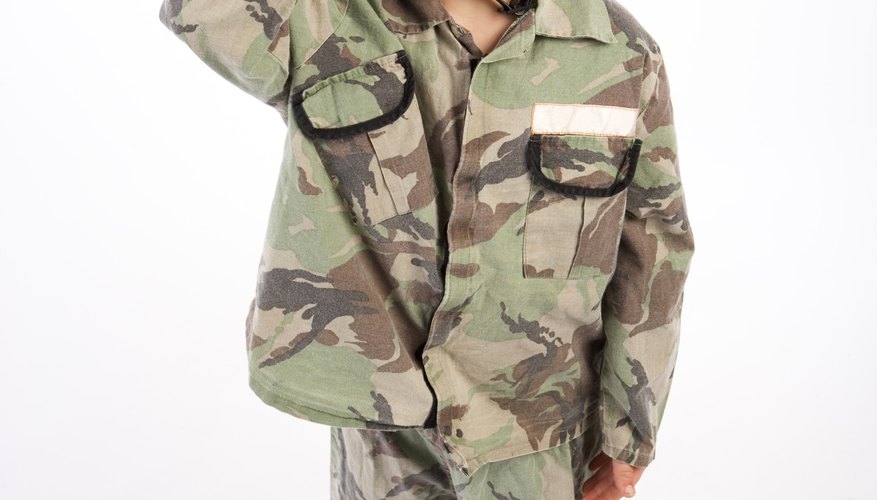 Military parents can help their kids adjust to new environments. Military parents can help their kids adjust to new environments.