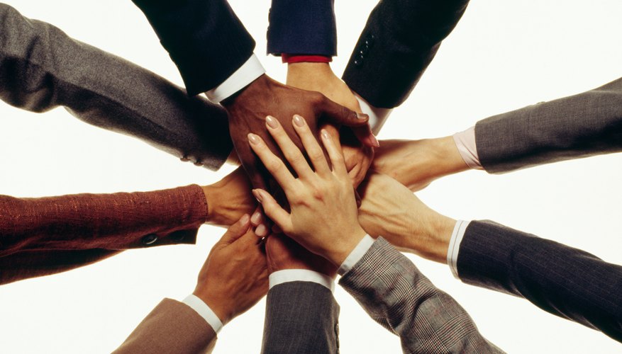 Los talleres fomentan el trabajo en equipo.