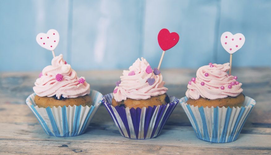 Photo Credit: 578foot/iStock/Getty Images Use cupcakes for a science fair project.