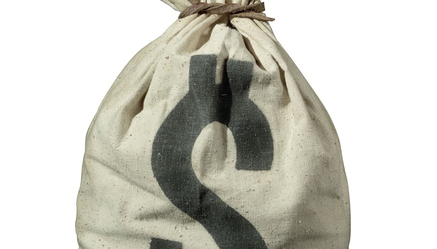 El dinero es un elemento fundamental de la economía.