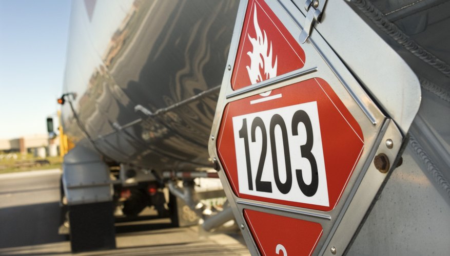 Flammable sign on fuel truck