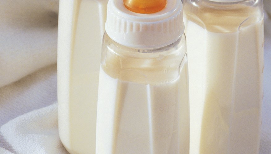 Baby bottles can be heated quickly in a bottle warmer. Baby bottles can be heated quickly in a bottle warmer.