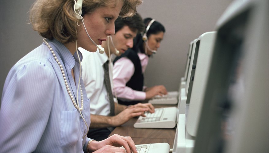 Aunque tienes más control con la internalización, algunas empresas no quieren operar y administrar su propio centro de llamadas.