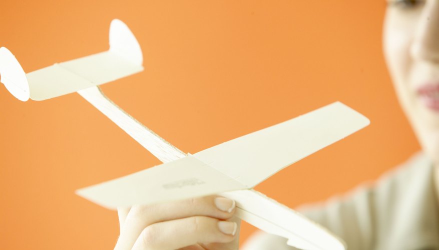 Los modelos representan un objeto más grande, como un avión, auto o barco.