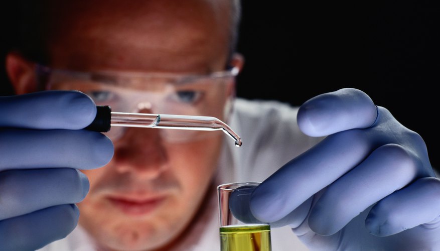 Photo Credit: Ryan McVay/Photodisc/Getty Images In addition to common use, chemists use solvents and diluents regularly.