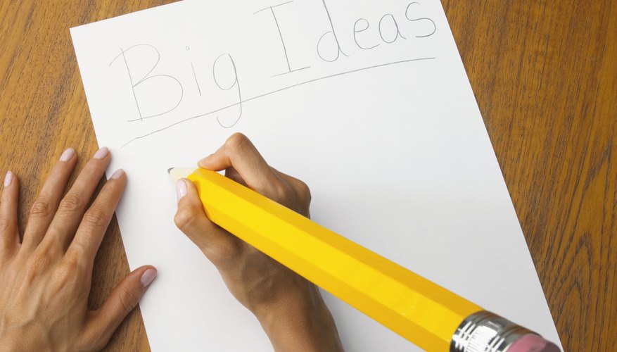 Las grandes ideas en tu escrito, deben influenciar los párrafos de apertura y cierre.
