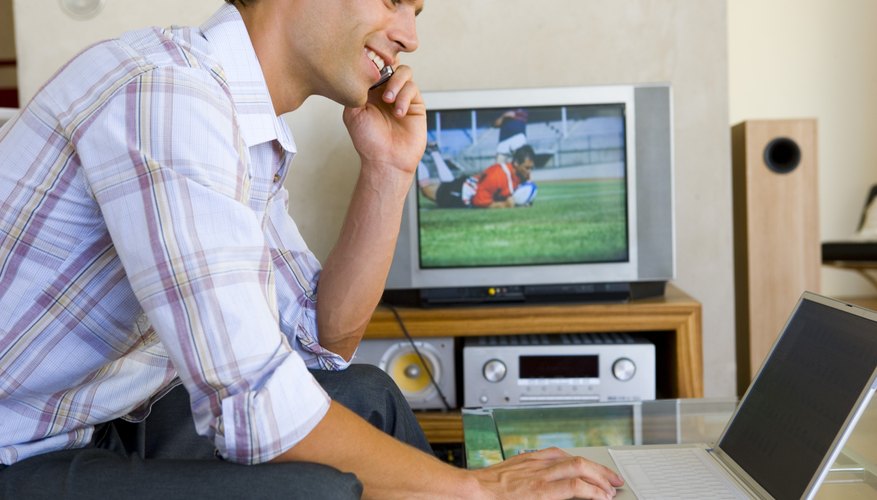 Photo Credit: Jupiterimages/Pixland/Getty Images man calling about renting