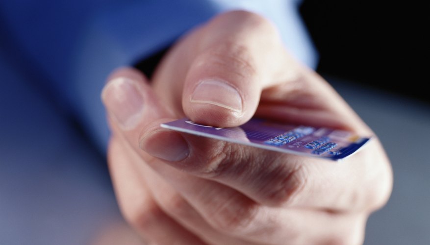Cualquier comerciante que acepte tarjetas de tu compañía de tarjeta de crédito, aceptará una tarjeta adicional.