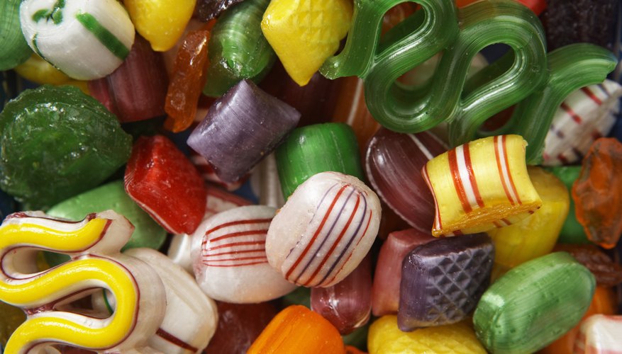 Pon muchos dulces dentro de la piñata.