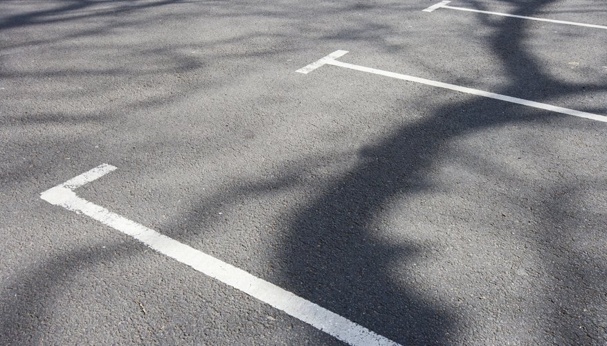 Pintar líneas de estacionamiento es muy fácil.
