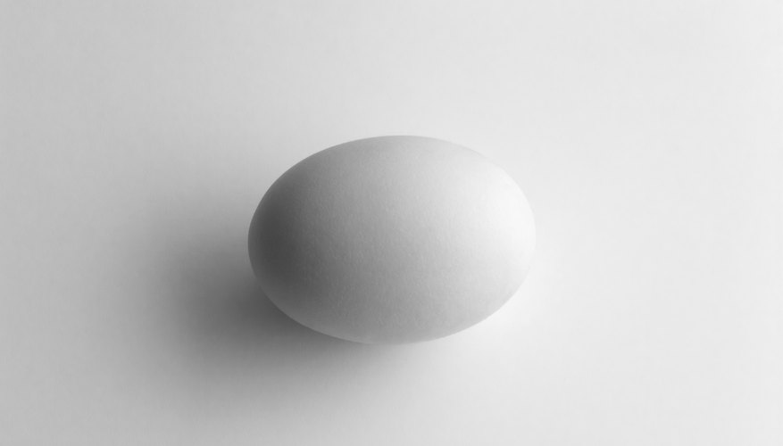 There are two primary methods of calculating an egg's volume. There are two primary methods of calculating an egg's volume.