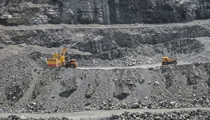 The Advantages of Open Pit Mining | Sciencing