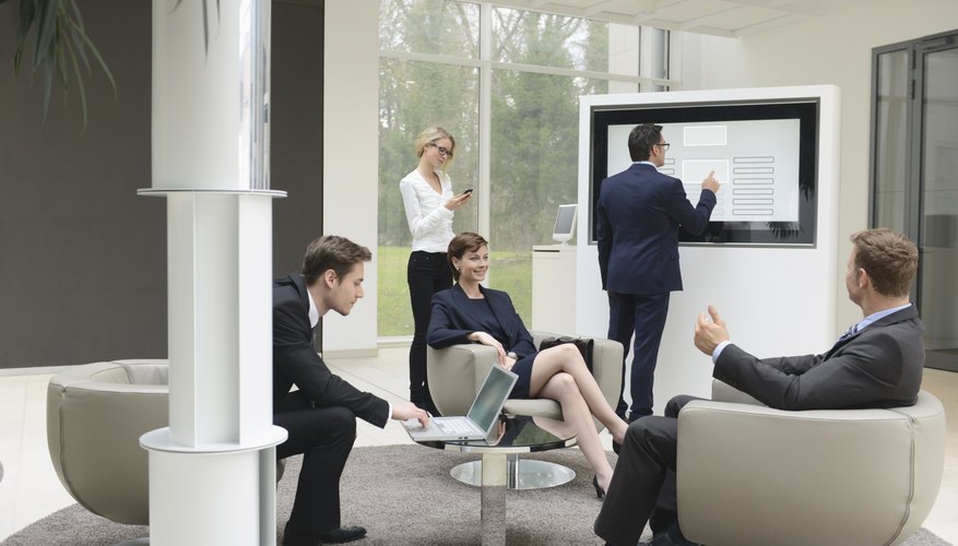 Business colleagues in meeting