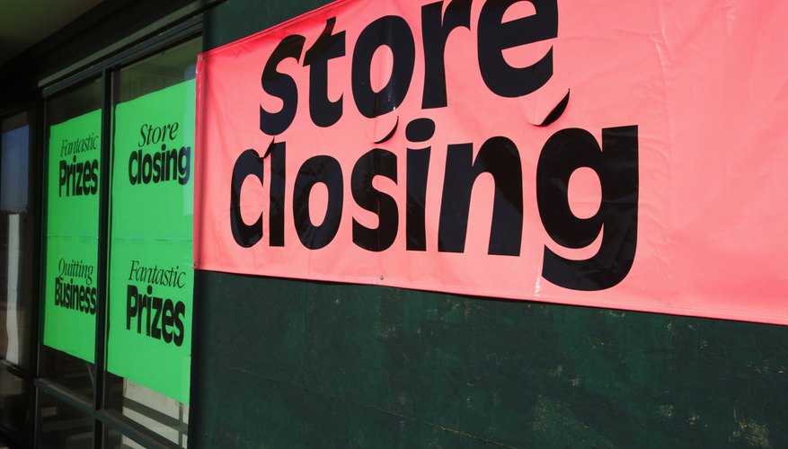 What To Tell Employees When Closing A Business How to Announce One's Business is Closing | Bizfluent