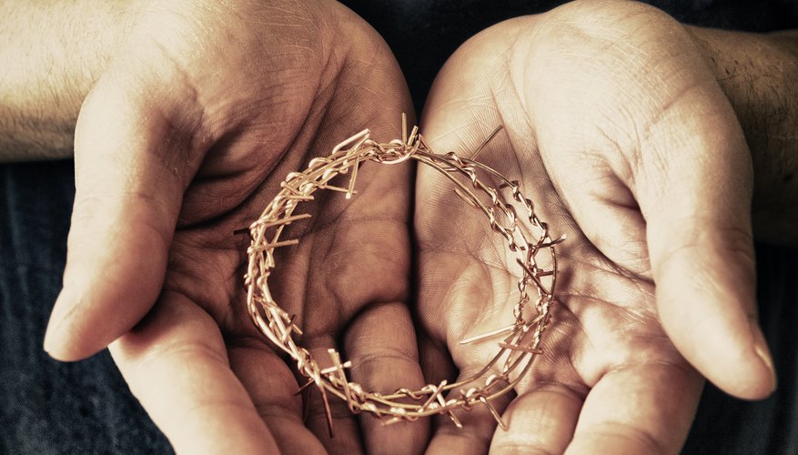 Como hacer una corona de espinas para tu obra teatral de Pascuas.
