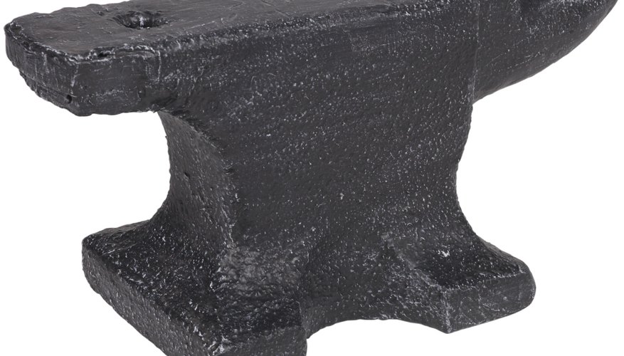 Aprende a forjar y dar forma a un metal desde tu casa.