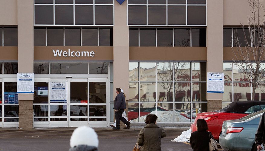 Sam's Clubs To Cut 10 Percent Of Workforce