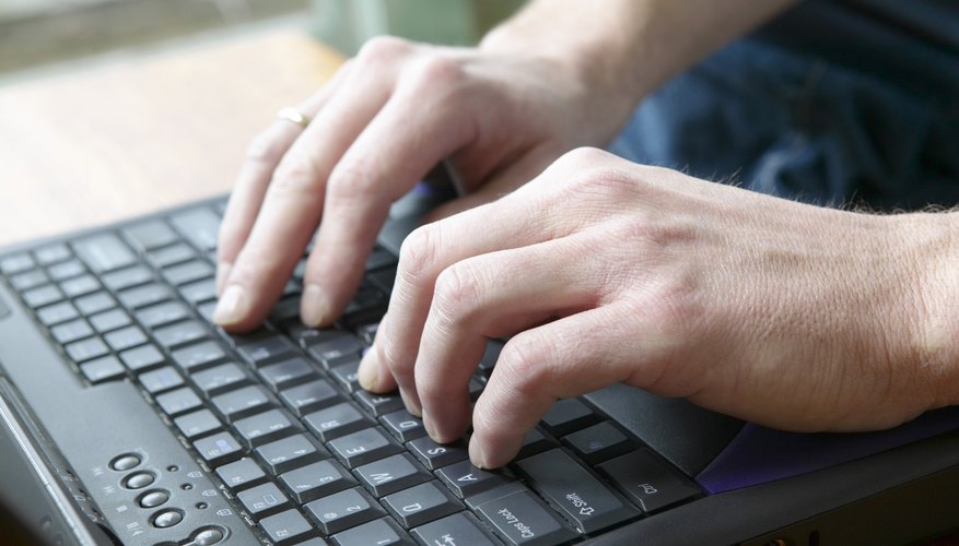 Para crear facturas en Microsoft Access, usa la plantilla de oficina Tiempo & Facturación.