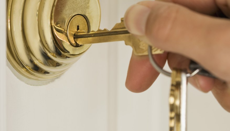 How To Remove Kwikset Deadbolt