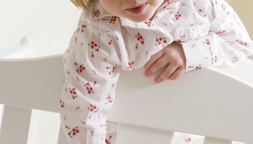 A un niño podría no gustarle separarse de ti a la hora de dormir.