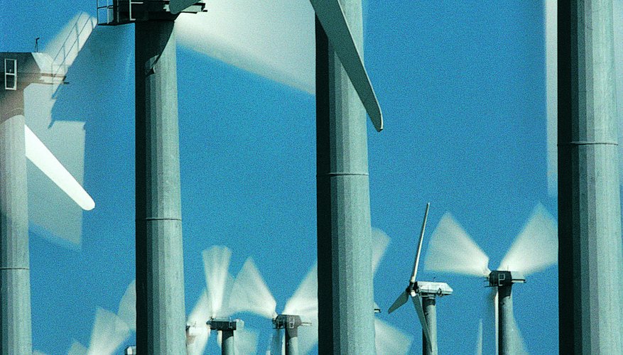 Photo Credit: Digital Vision./Digital Vision/Getty Images Horizontal wind turbines look like the fans you might have in your house.