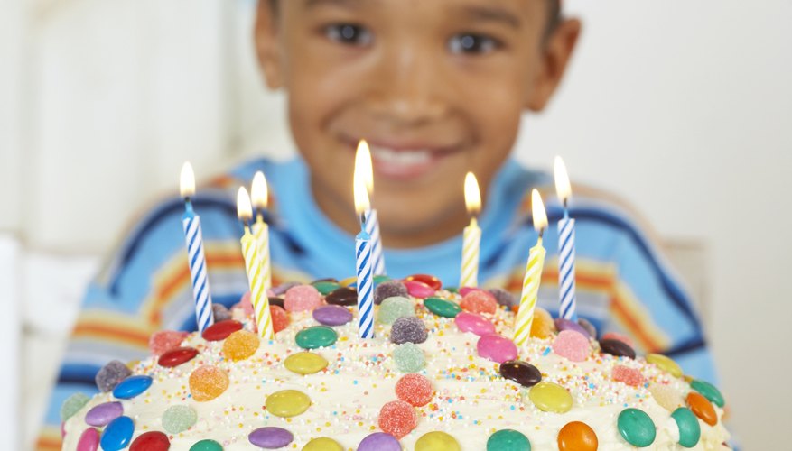 Imaginación y cariño son lo que usarás para volver memorable su cumpleaños.