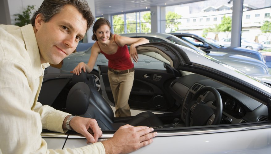 Convierte tu auto de tapa dura en un convertible.