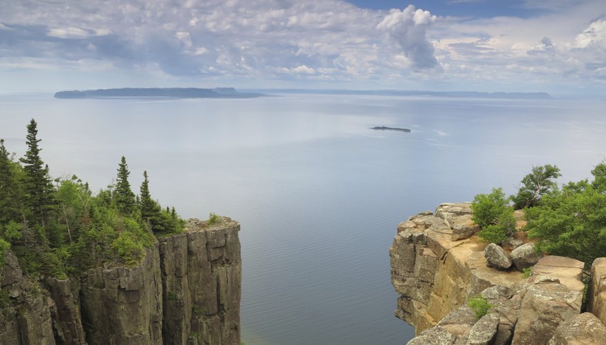 Photo Credit: Goodygreen/iStock/Getty Images Lake Superior, shaped by glacial forces, holds 10 percent of the world's fresh surface water.