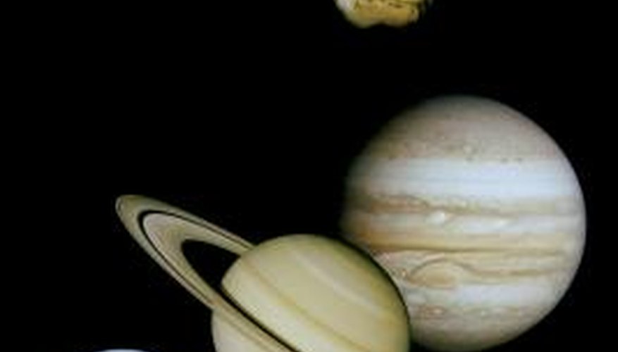 Photo Credit: Jupiterimages/Photos.com/Getty Images Create a model of the solar system that shows the differences between planets.