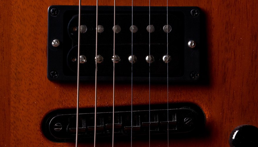 La solución de problemas de zumbido en una guitarra eléctrica es de circuitos simples.