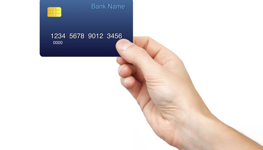 Consigue que tus clientes puedan pagarte con tarjeta de crédito o débito.