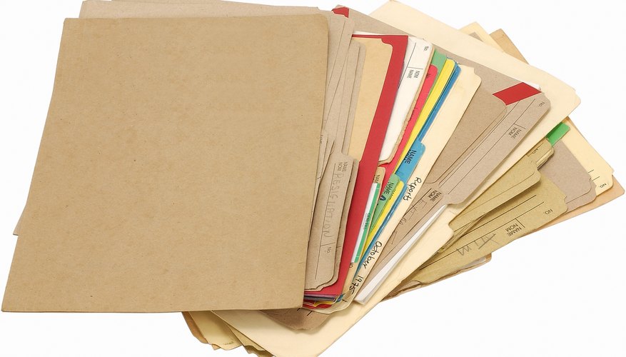 Las carpetas de archivos de acordeón se pueden hacer mediante el uso de carpetas estándar de manila.